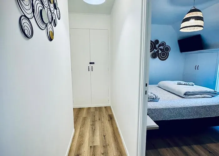 Au Bord De Vire * Pont-Hebert